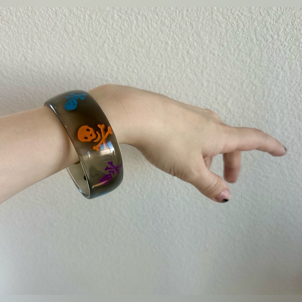 Y2K Clear Gray Acrylic Bracelet Colorful Skulls